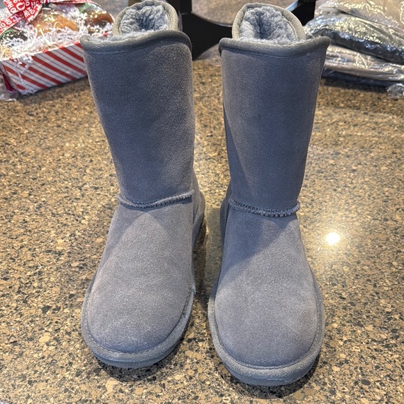 Classic Short Grey Boots - Picture 1 of 16